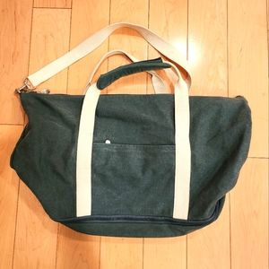 LO ANd SONS LARGE CATALINA DELUXE